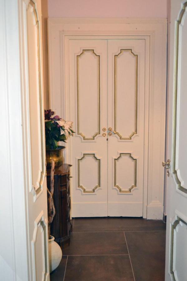 Rinascimento Casa Newman Naples