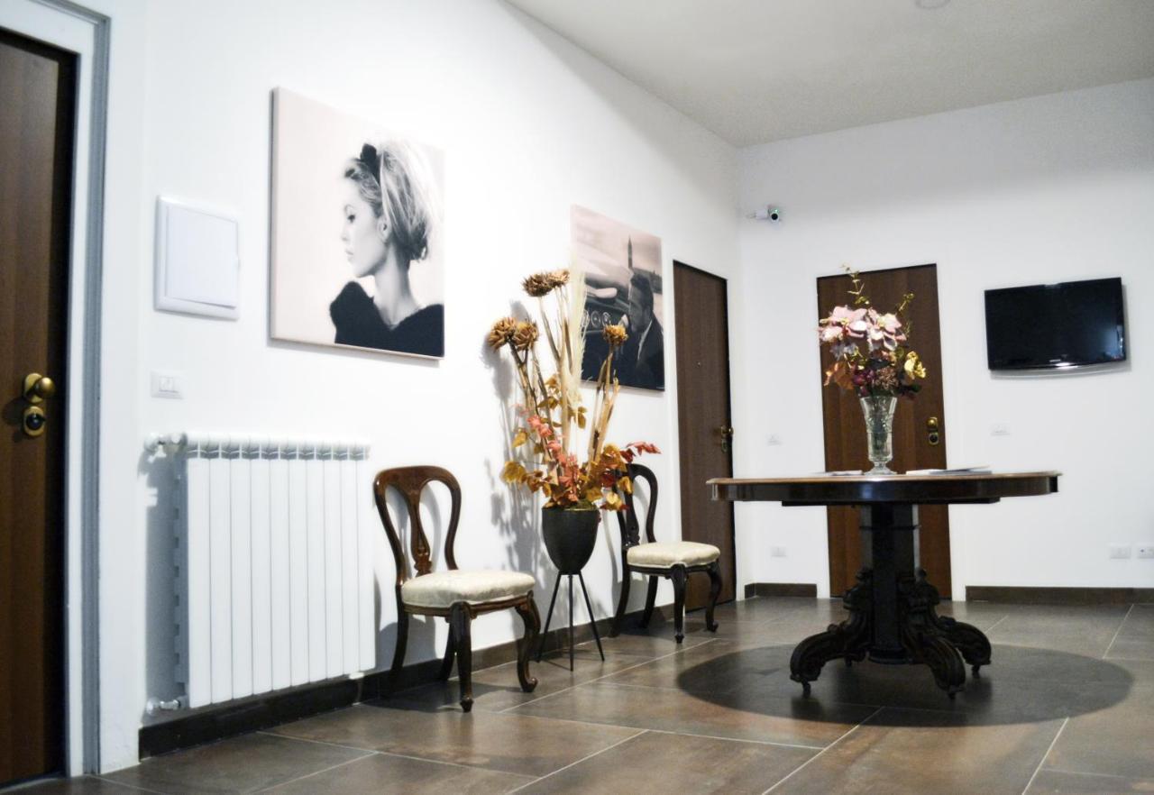 Rinascimento Casa Newman * Napoli